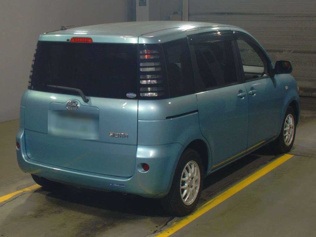 2003 Toyota Sienta NCP81G[1]