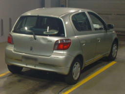 2001 Toyota Vitz