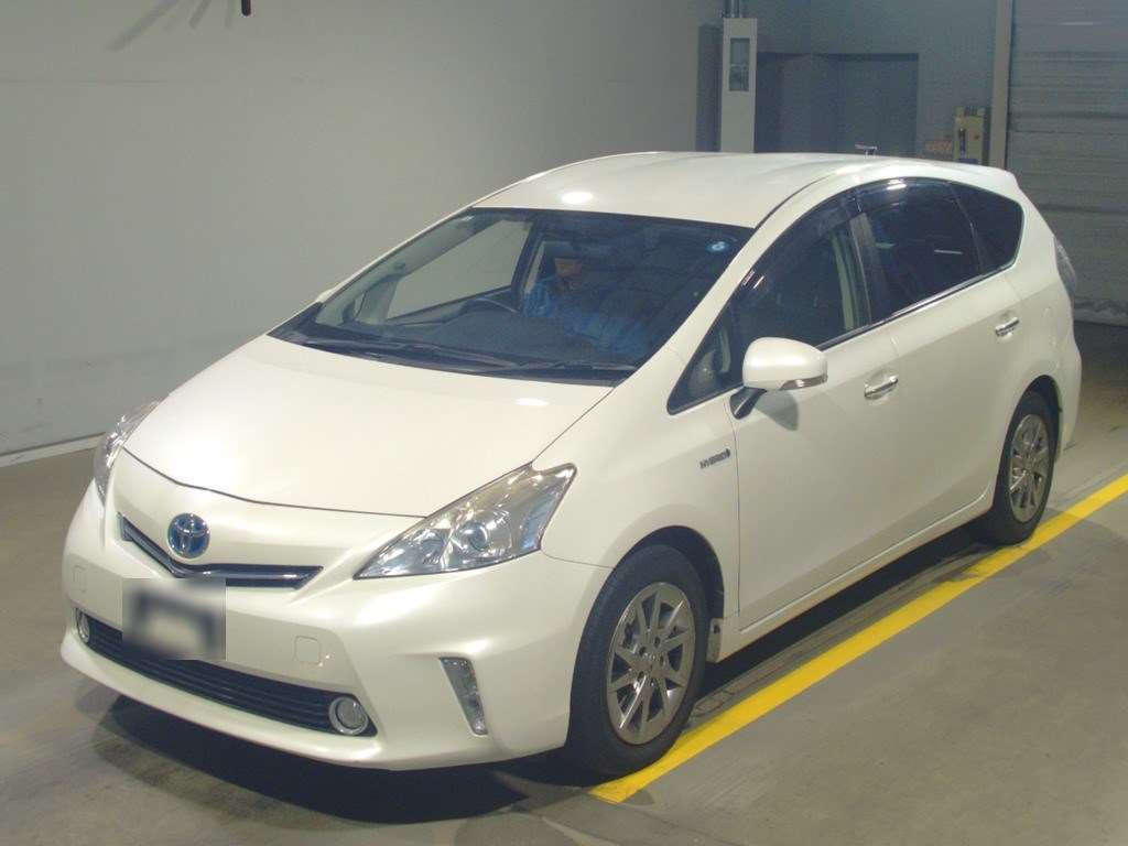 2013 Toyota Prius alpha ZVW40W[0]