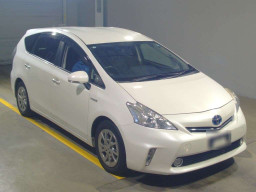 2013 Toyota Prius alpha