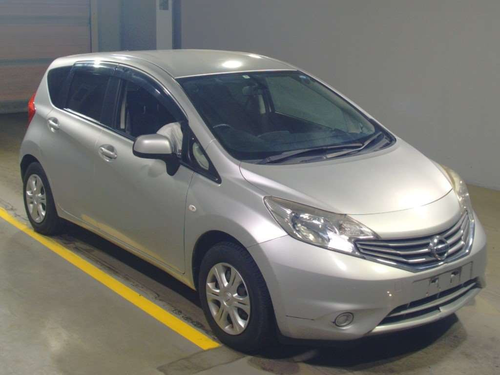 2013 Nissan Note E12[2]