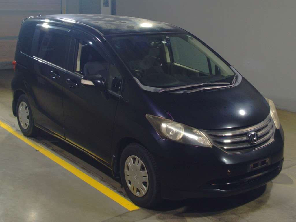 2010 Honda Freed GB3[2]