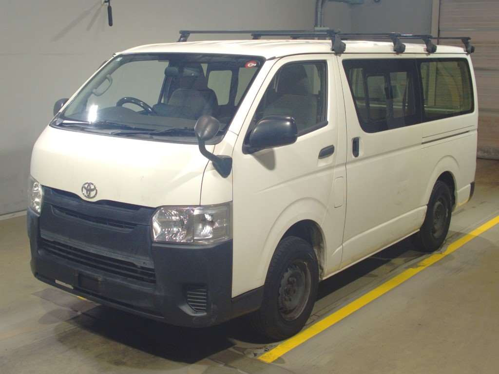 2018 Toyota Hiace Van GDH206V[0]