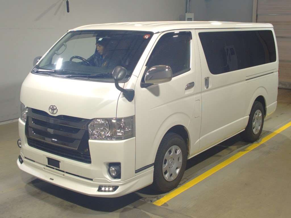 2017 Toyota Hiace Van TRH200V[0]