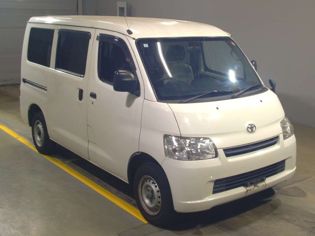 2019 Toyota Townace Van S402M[2]