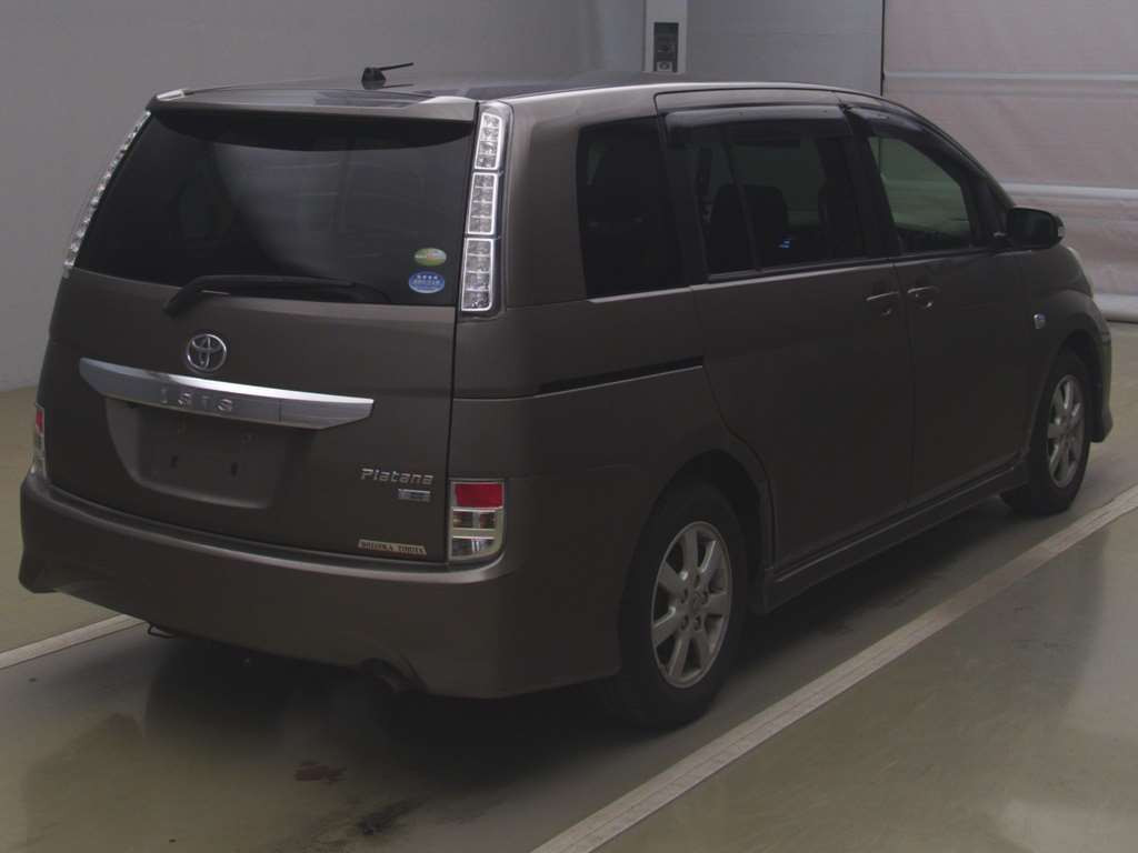 2011 Toyota Isis ZGM10W[1]