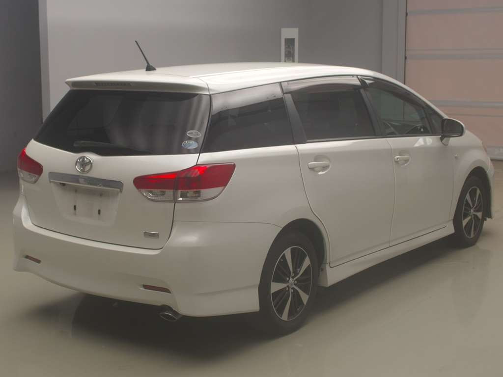 2010 Toyota Wish ZGE20W[1]