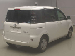 2004 Toyota Sienta