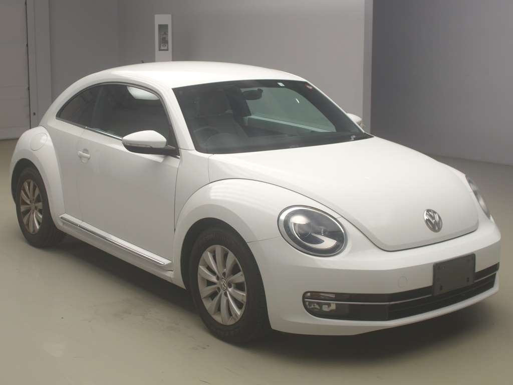 2014 Volkswagen Beetle 16CBZ[2]