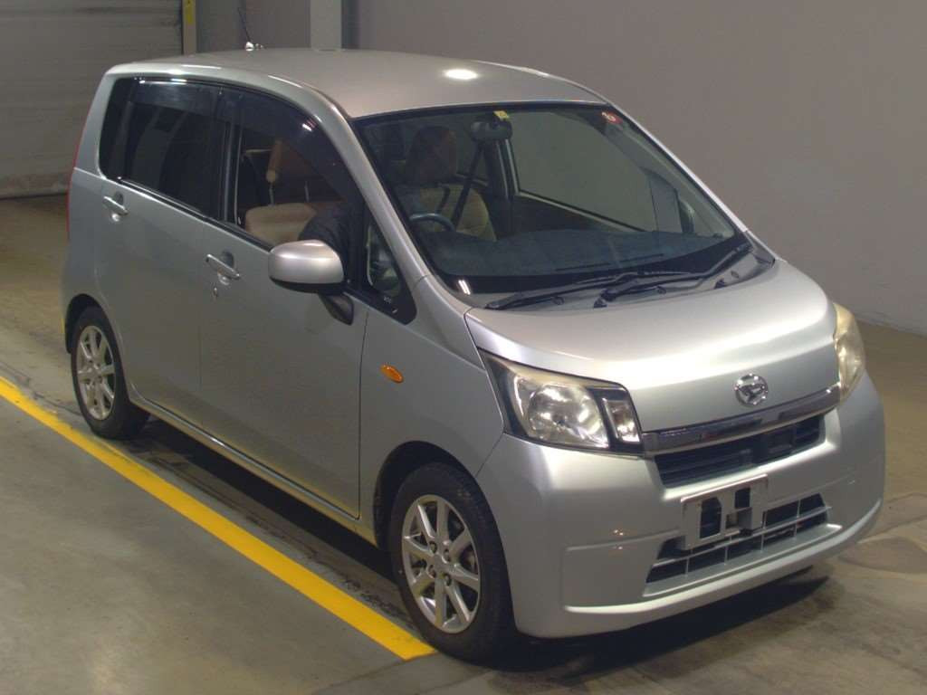 2013 Daihatsu Move LA100S[2]