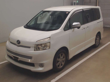 2008 Toyota Voxy