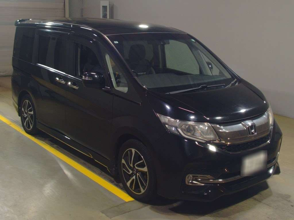 2015 Honda Step WGN Spada RP3[2]