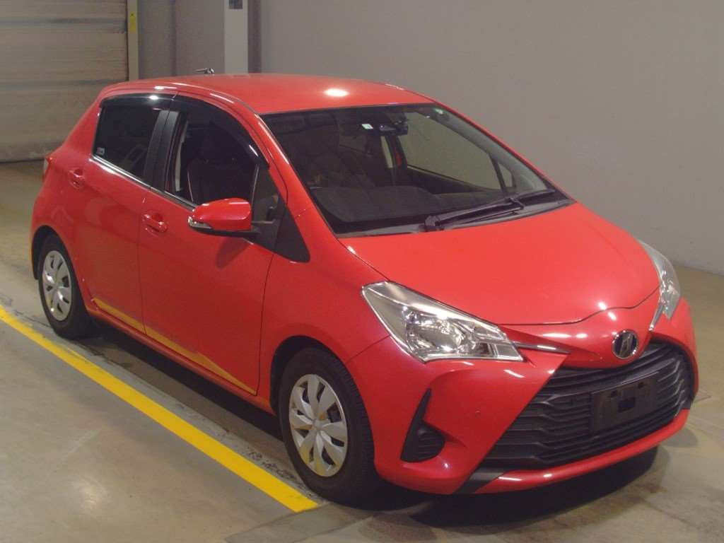 2018 Toyota Vitz NSP130[2]