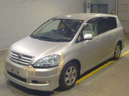 2003 Toyota Ipsum