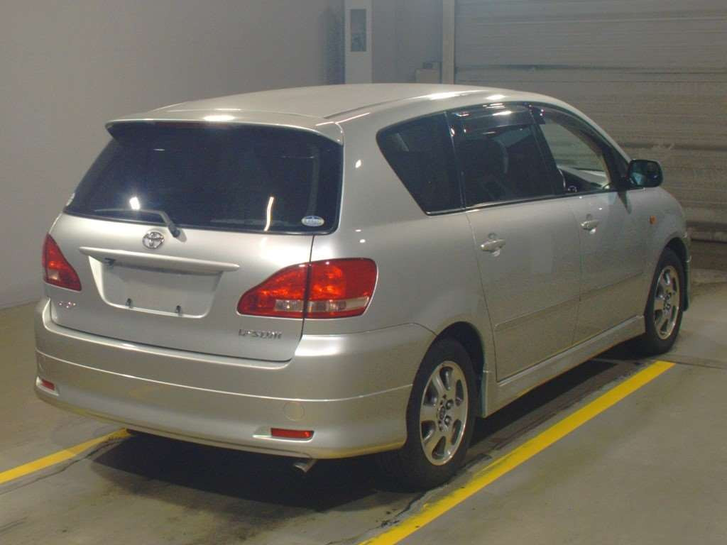 2003 Toyota Ipsum ACM21W[1]