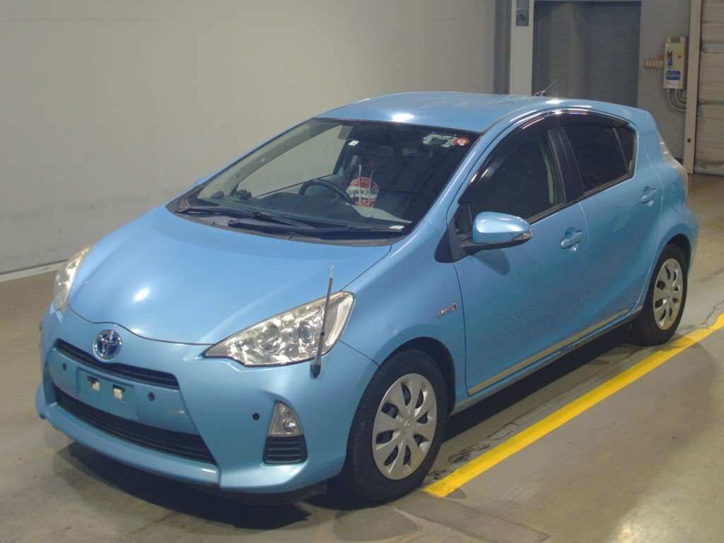 2012 Toyota Aqua NHP10[0]