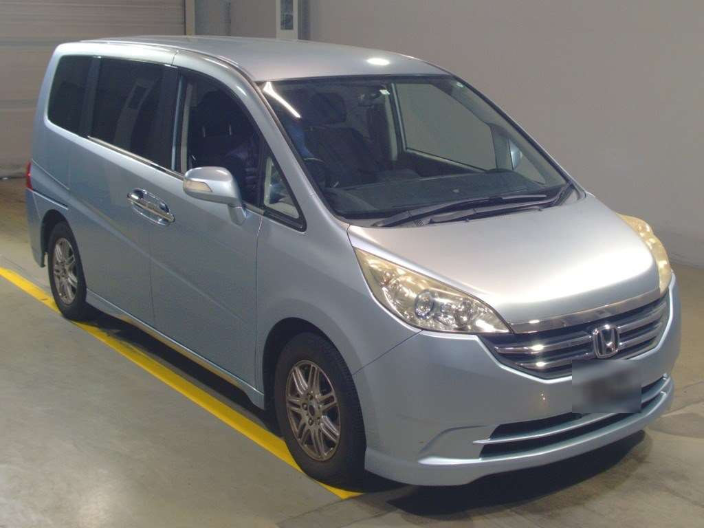 2008 Honda Step WGN RG1[2]