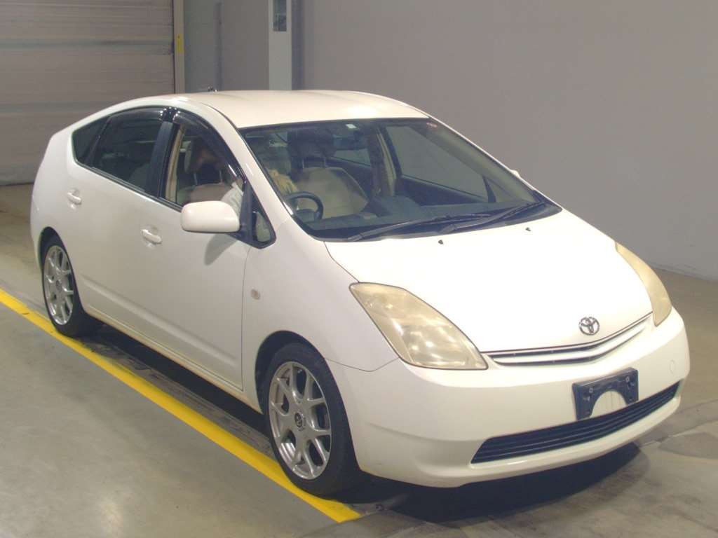 2003 Toyota Prius NHW20[2]