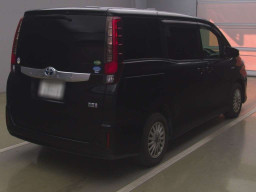 2015 Toyota Noah