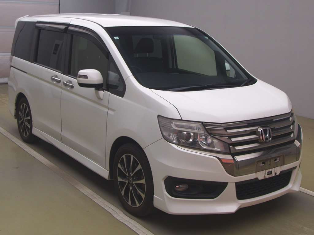 2015 Honda Step WGN Spada RK5[2]