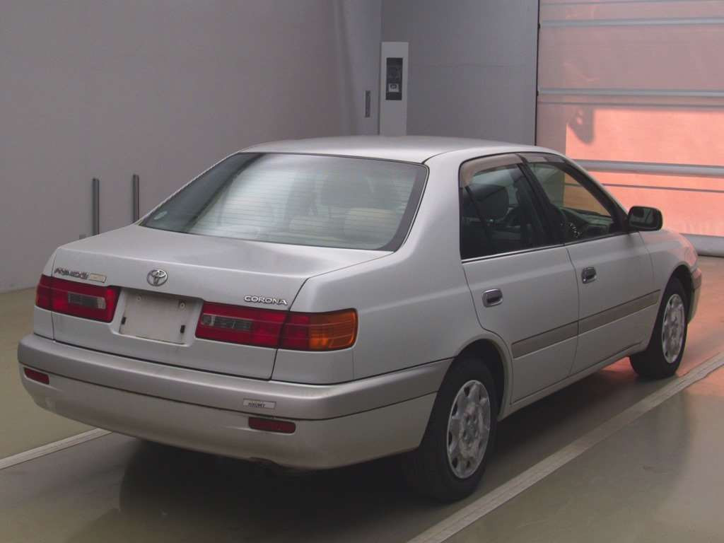 2000 Toyota Corona Premio AT211[1]