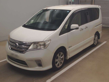 2013 Nissan Serena