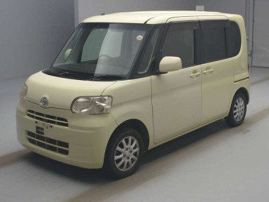 2010 Daihatsu Tanto