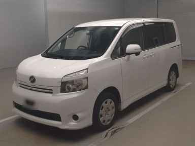 2009 Toyota Voxy