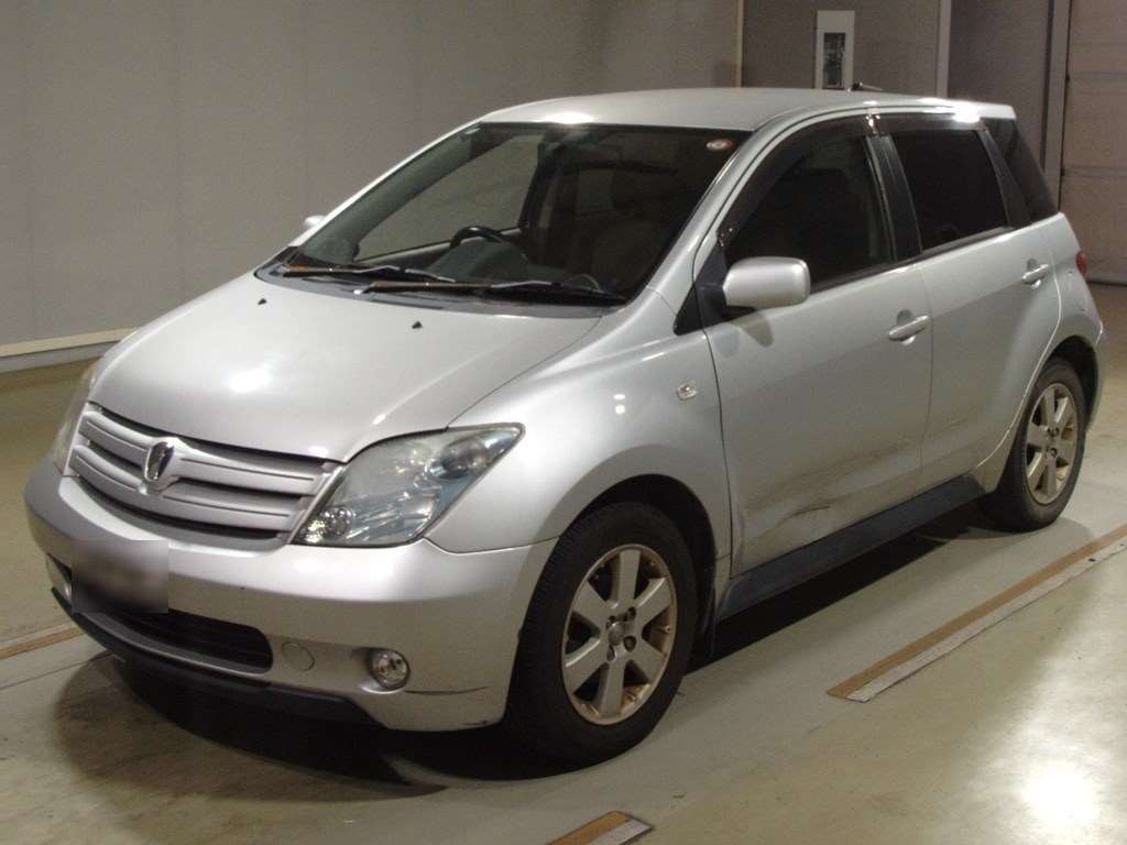 2002 Toyota IST NCP61[0]