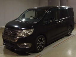 2013 Honda Step WGN Spada