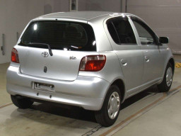 1999 Toyota Vitz