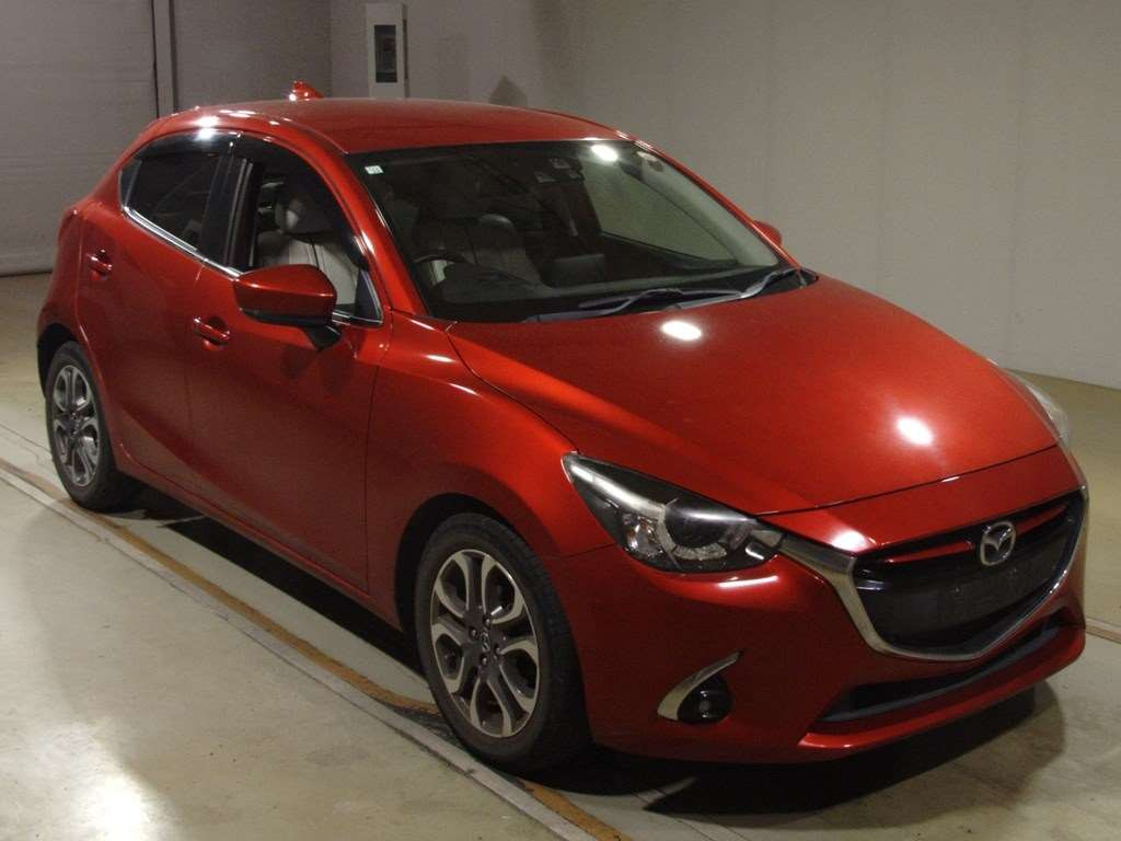 2016 Mazda Demio DJ5FS[2]