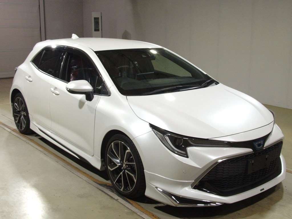 2021 Toyota Corolla Sports ZWE213H[2]