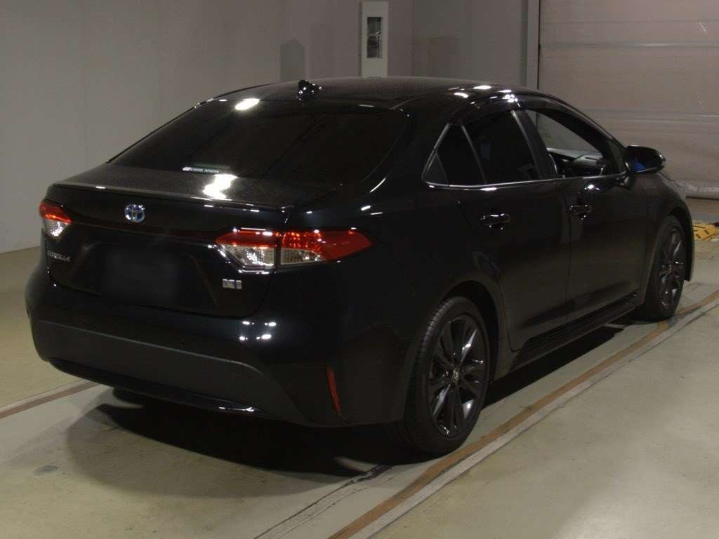 2022 Toyota Corolla Sedan ZWE211[1]