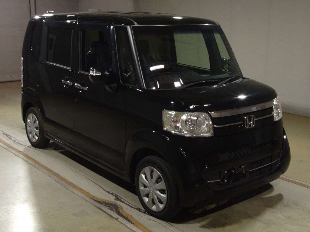 2017 Honda N-BOX JF1[2]