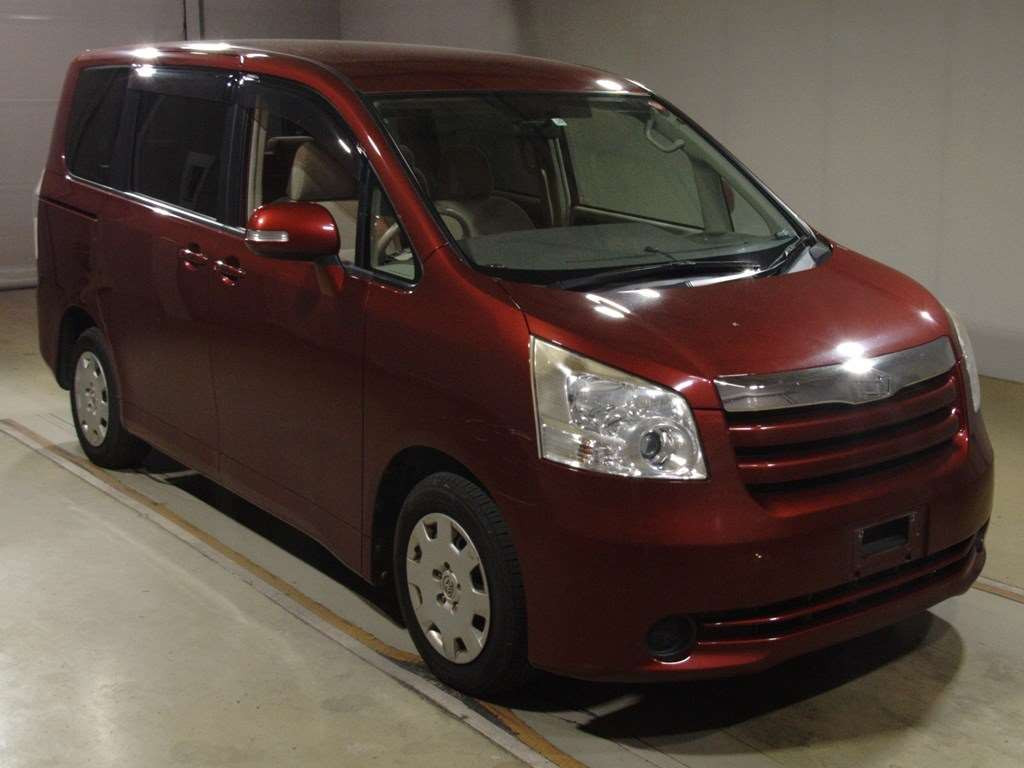 2007 Toyota Noah ZRR70G[2]