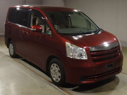 2007 Toyota Noah