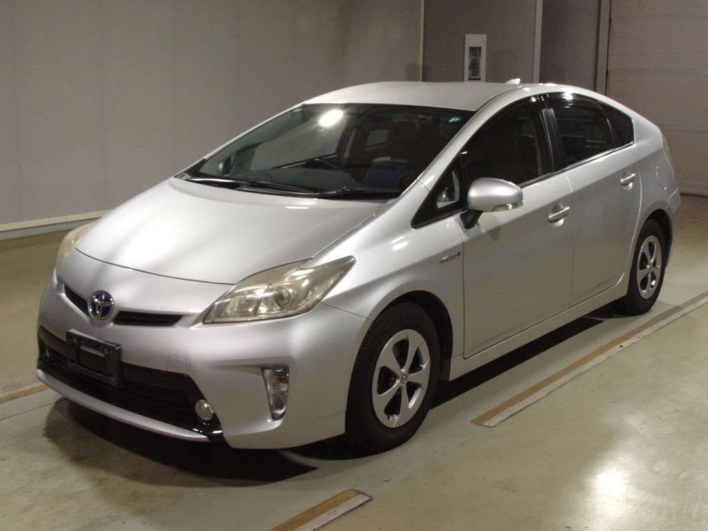 2013 Toyota Prius ZVW30[0]