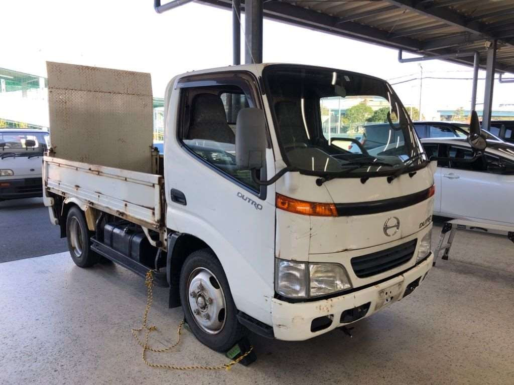 2000 Hino DUTRO XZU302M[2]