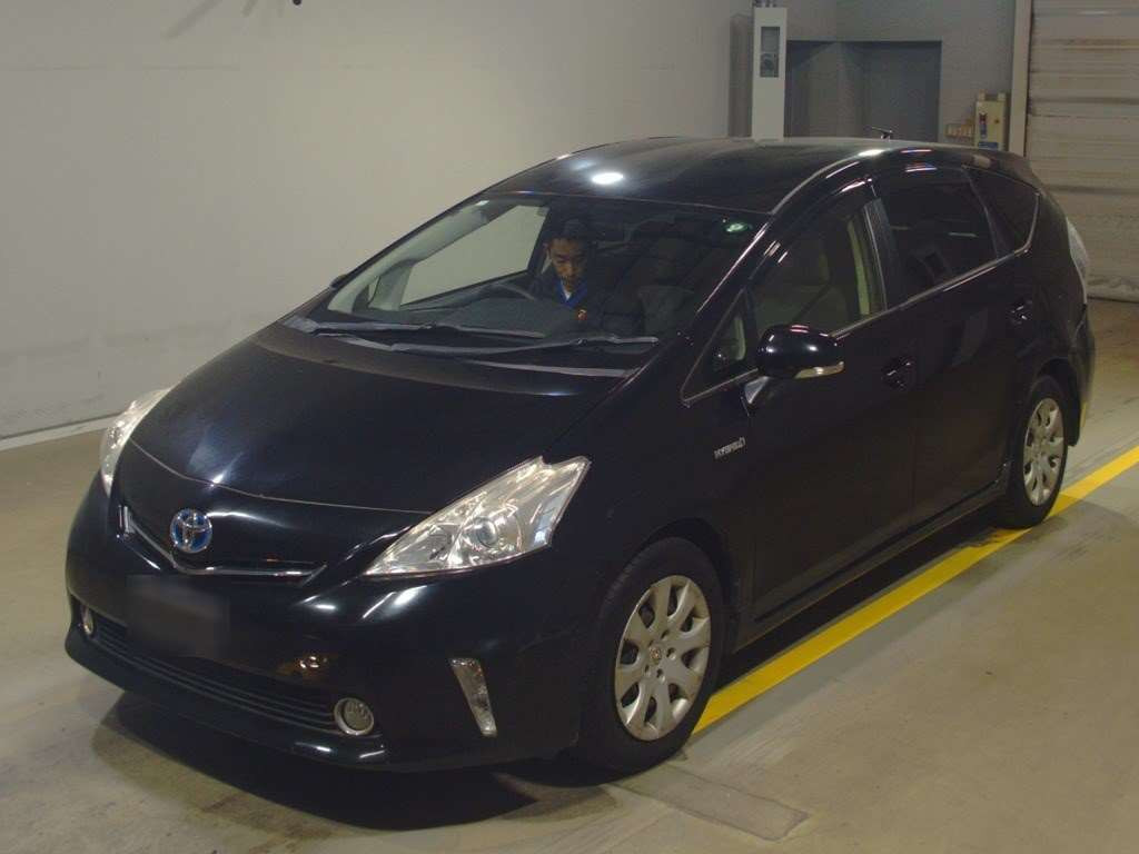 2012 Toyota Prius alpha ZVW41W[0]