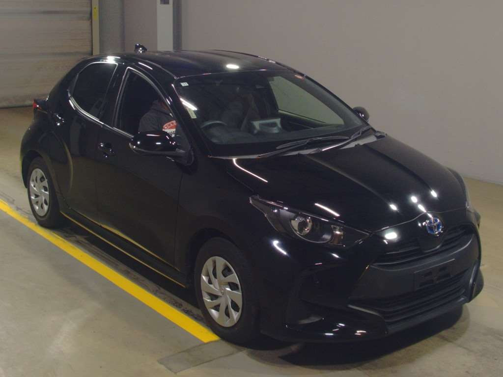 2021 Toyota YARIS MXPH10[2]