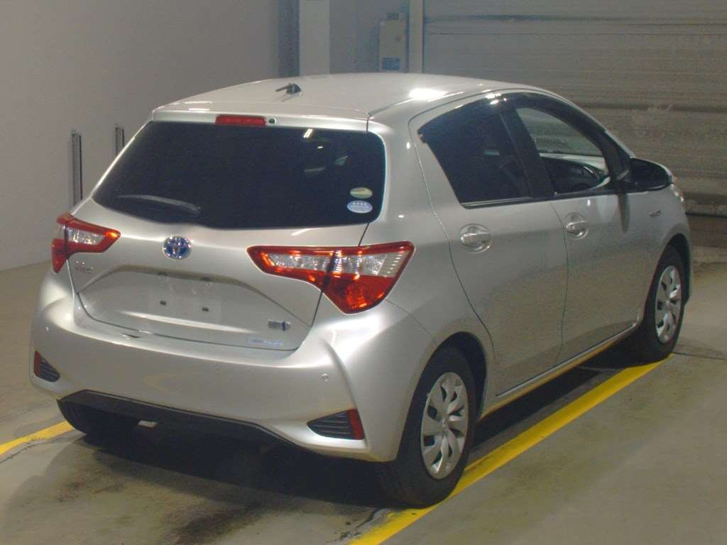 2019 Toyota Vitz NHP130[1]