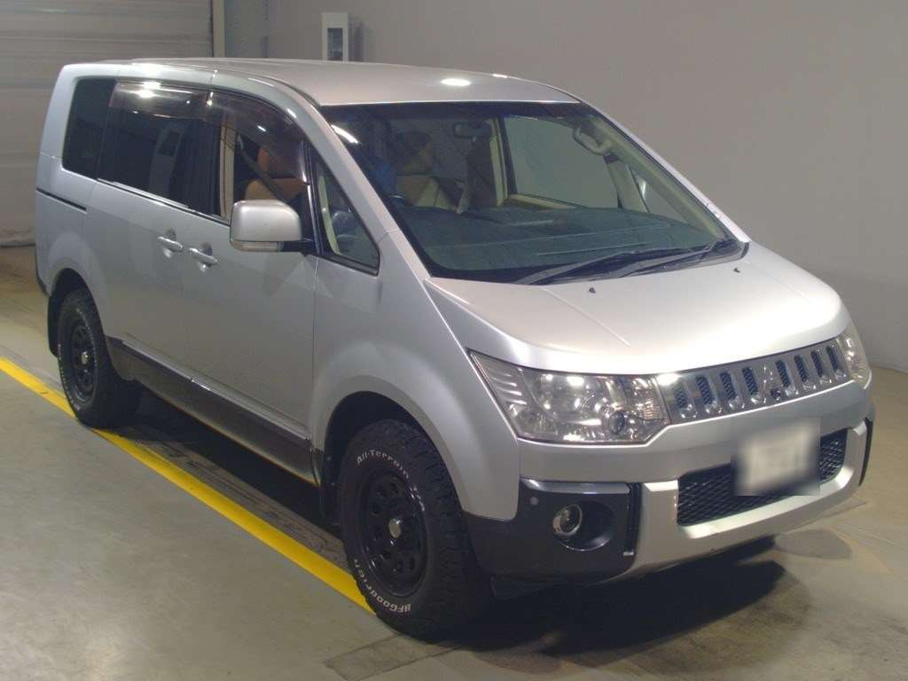 2007 Mitsubishi Delica D5 CV5W[2]