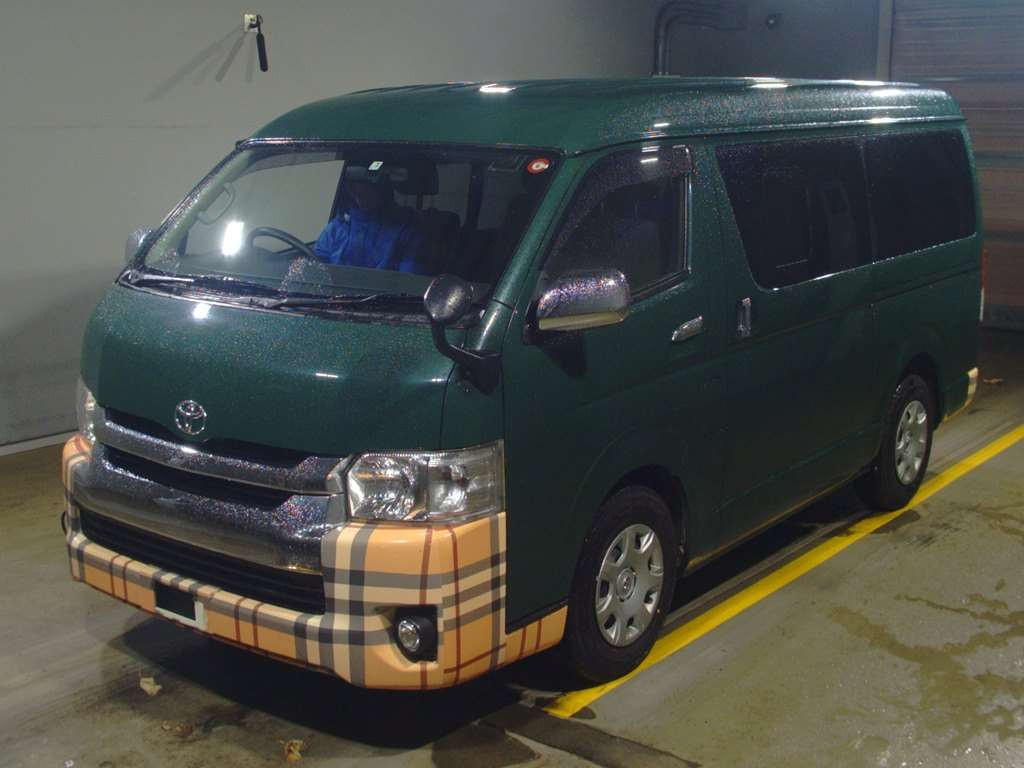 2017 Toyota Hiace Wagon TRH214W[0]