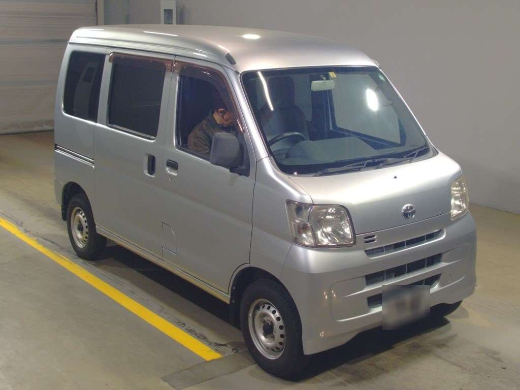 2013 Toyota Pixis Van S321M[2]