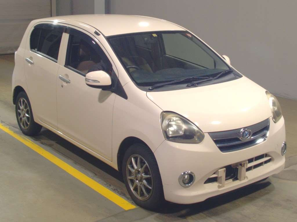 2012 Daihatsu Mira es LA310S[2]