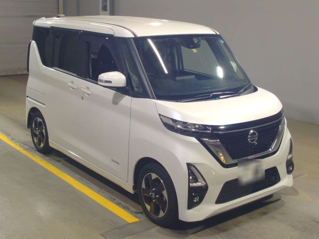 2022 Nissan Roox B44A[2]