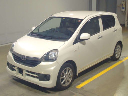 2013 Toyota Pixis Epoch