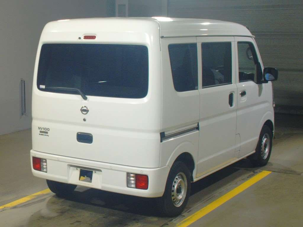 2022 Nissan NV100 Clipper DR17V[1]