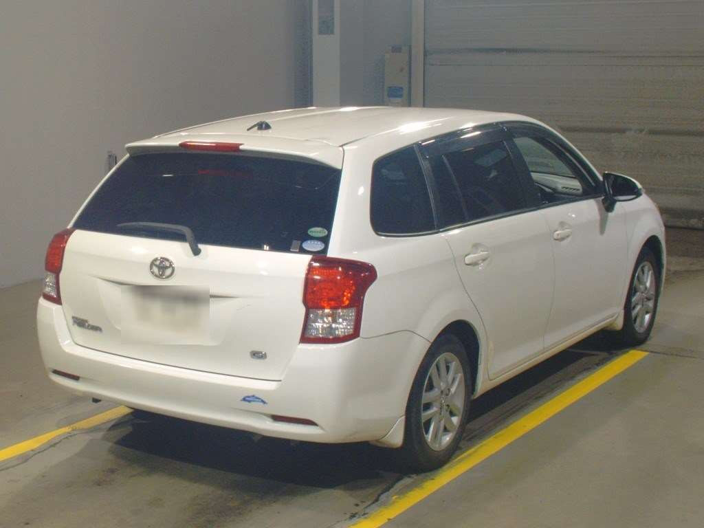 2014 Toyota Corolla Fielder NZE161G[1]